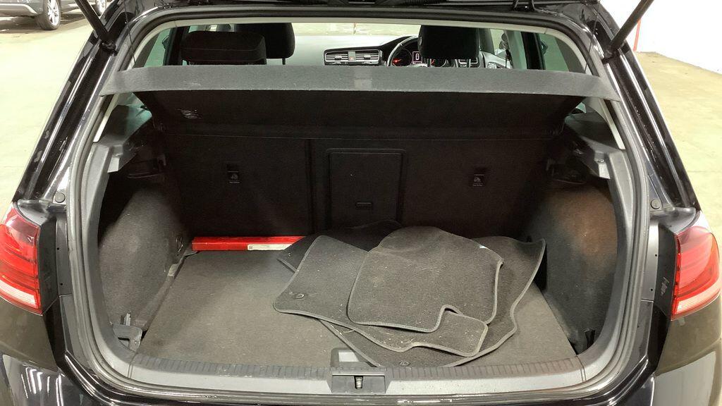 Used Volkswagen Golf 2017 for sale - 76912668: Photo 12