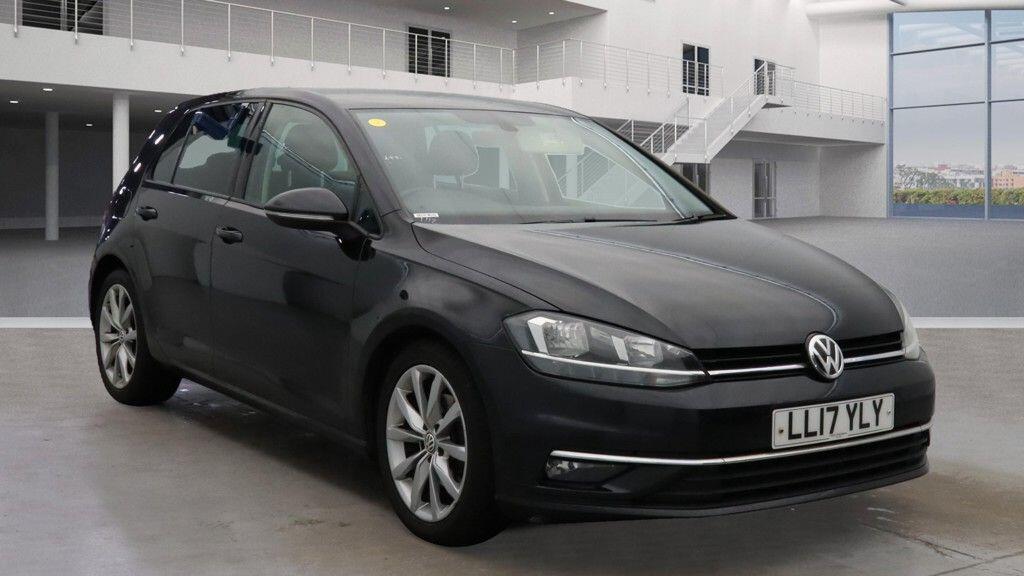 Used Volkswagen Golf 2017 for sale - 76912668: Photo 2