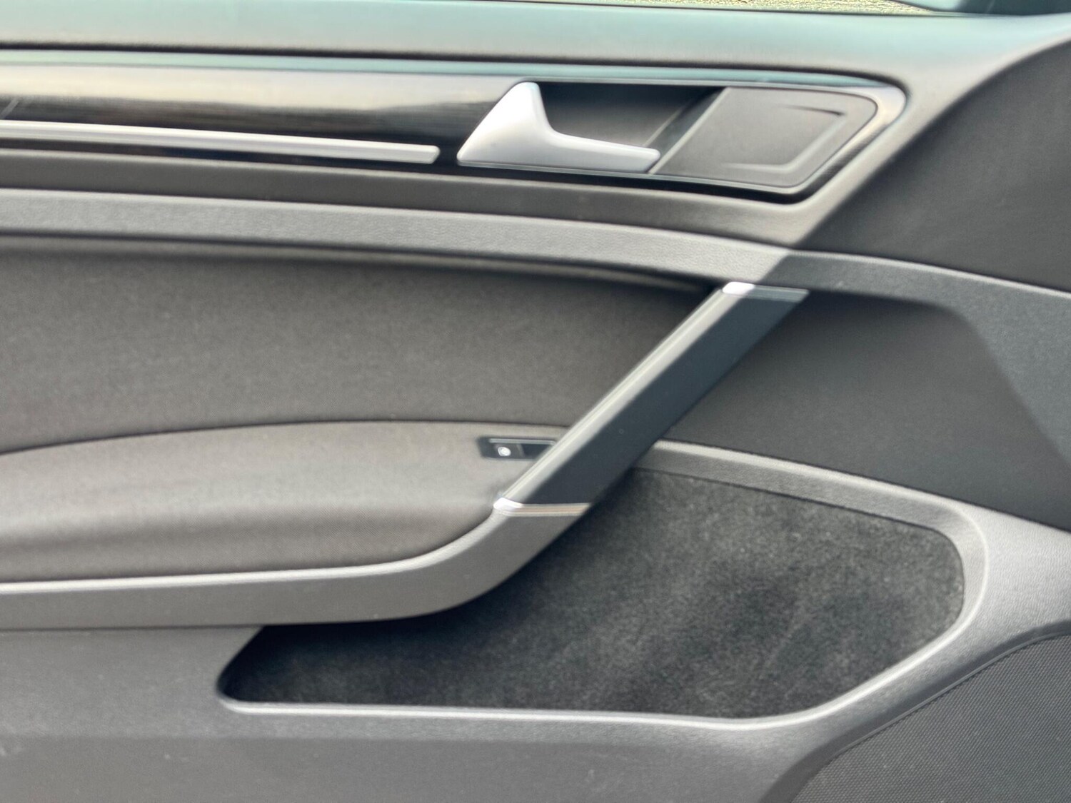 Used Volkswagen Golf 2017 for sale - 76912668: Photo 34