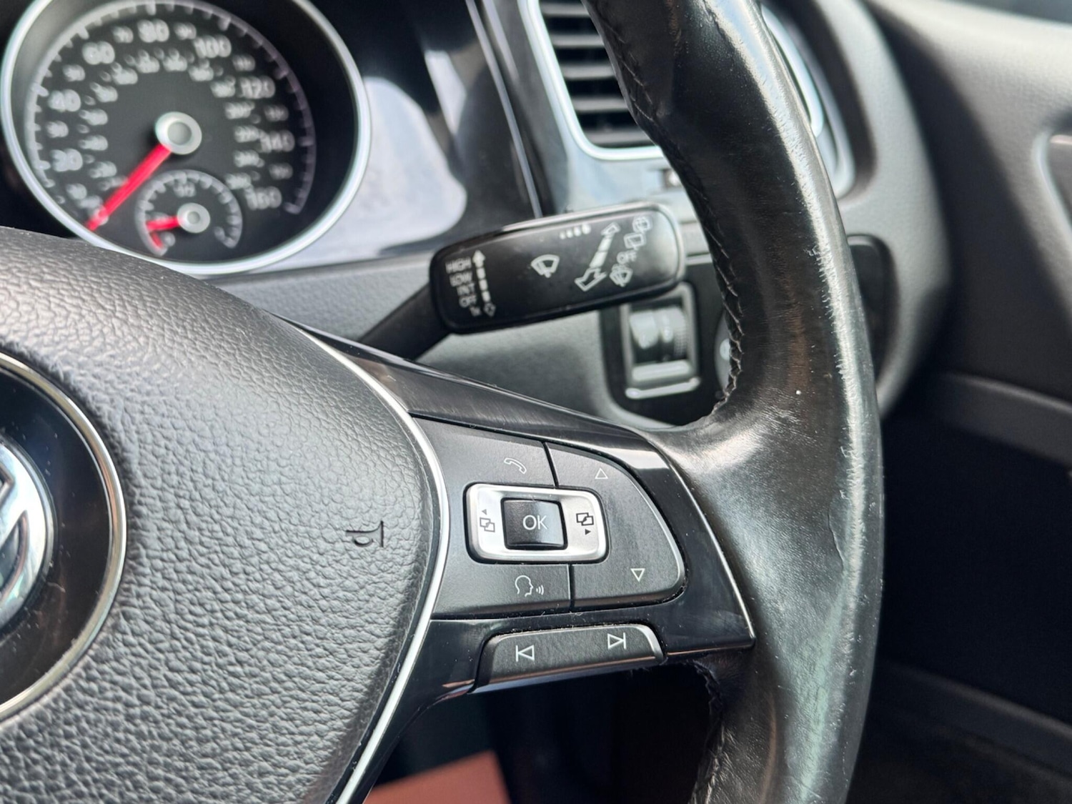 Used Volkswagen Golf 2017 for sale - 76912668: Photo 42