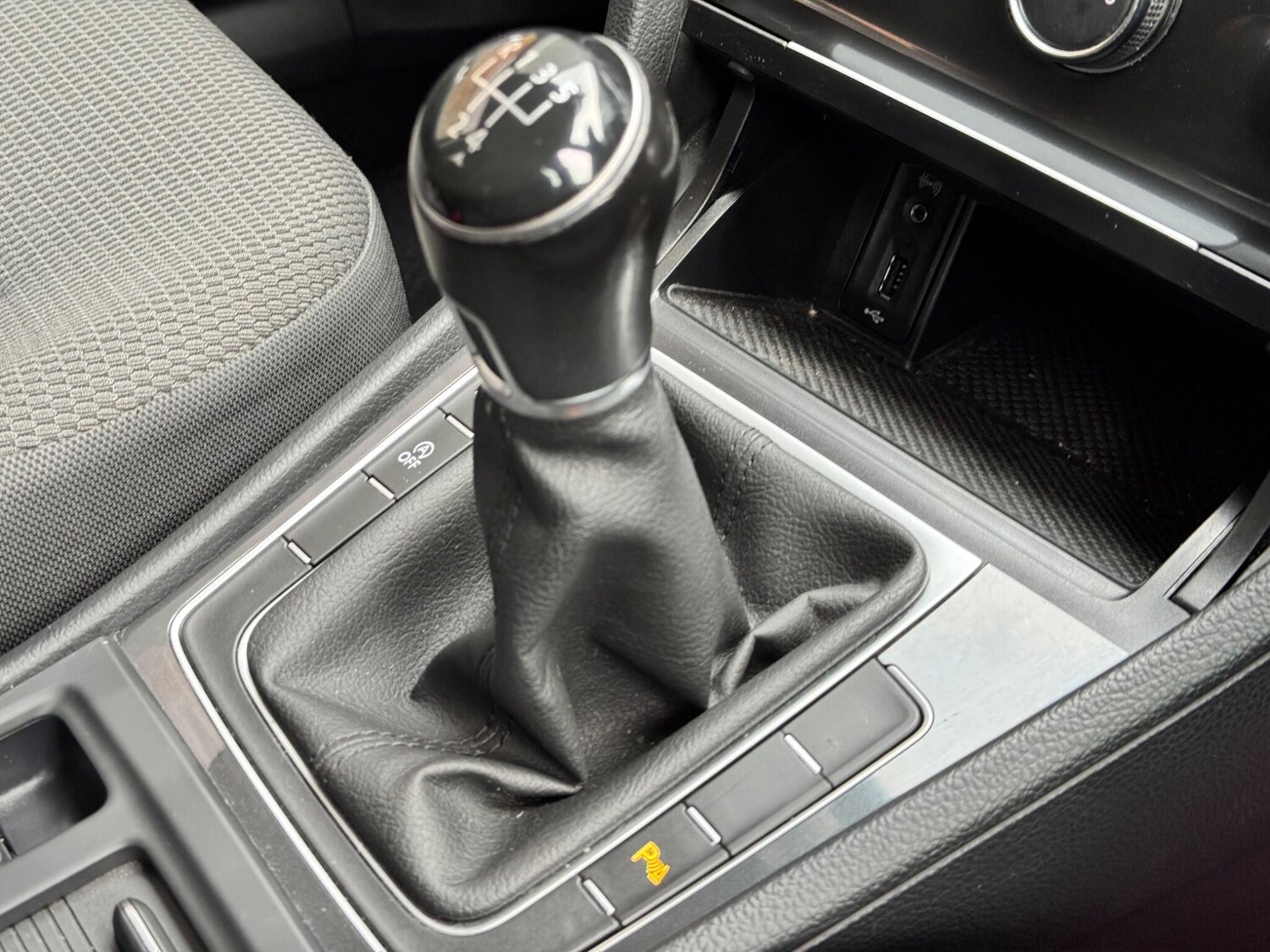 Used Volkswagen Golf 2018 for sale - 76965325: Photo 34