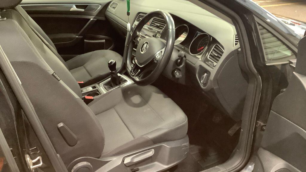 Used Volkswagen Golf 2018 for sale - 76965325: Photo 4