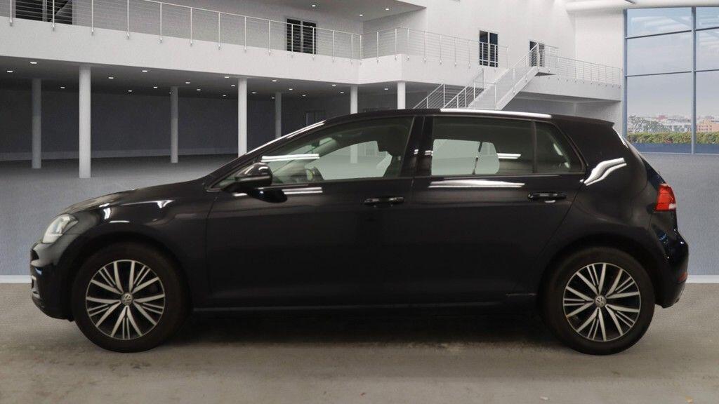 Used Volkswagen Golf 2018 for sale - 76965325: Photo 8