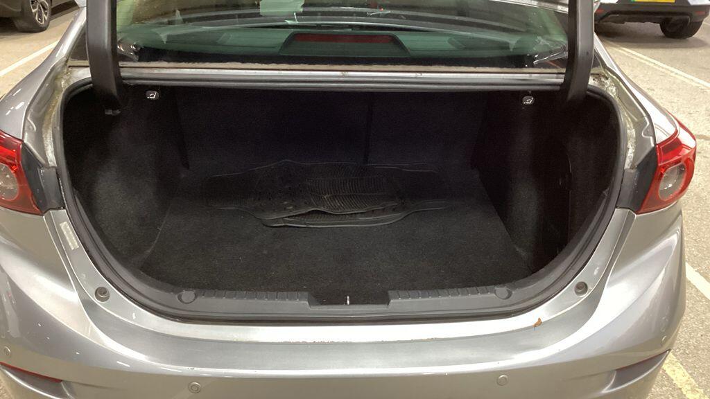 Used Mazda Mazda3 2016 for sale - 76667296: Photo 8