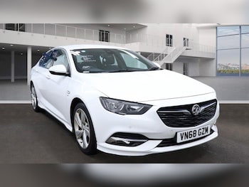 Used Vauxhall Insignia 2019 for sale - 77016205: Photo