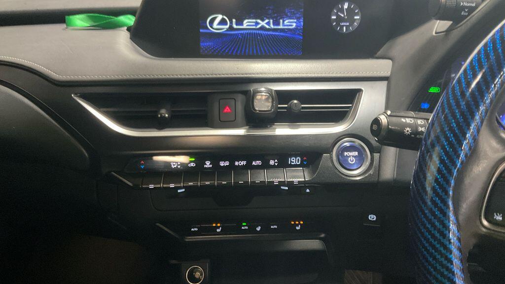 Used Lexus UX 2019 for sale - 76849823: Photo 13