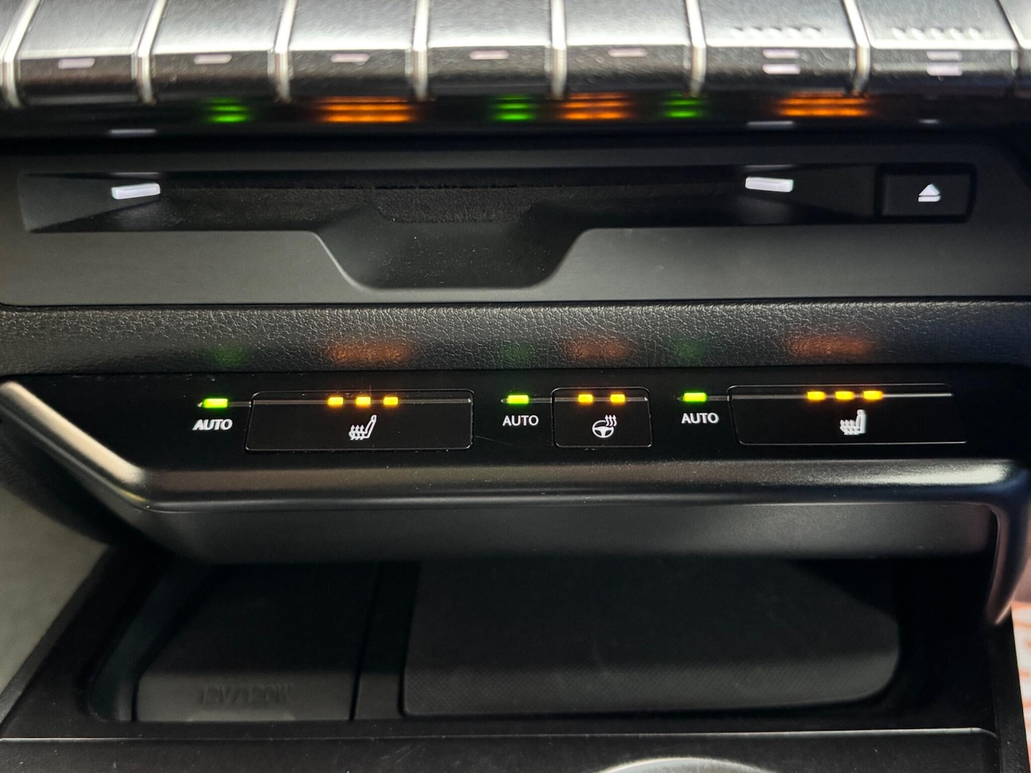 Used Lexus UX 2019 for sale - 76849823: Photo 29