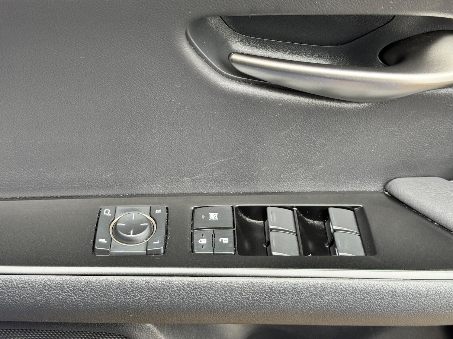 Used Lexus UX 2019 for sale - 76849823: Photo 42