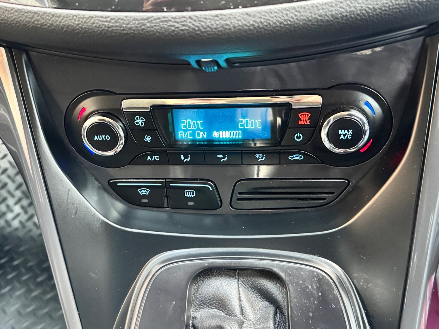 Used Ford Kuga 2014 for sale - 77016157: Photo 34