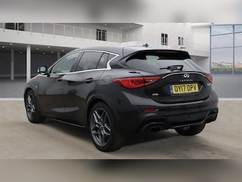 Used Infiniti Q30 2017 for sale - 77016346: Photo