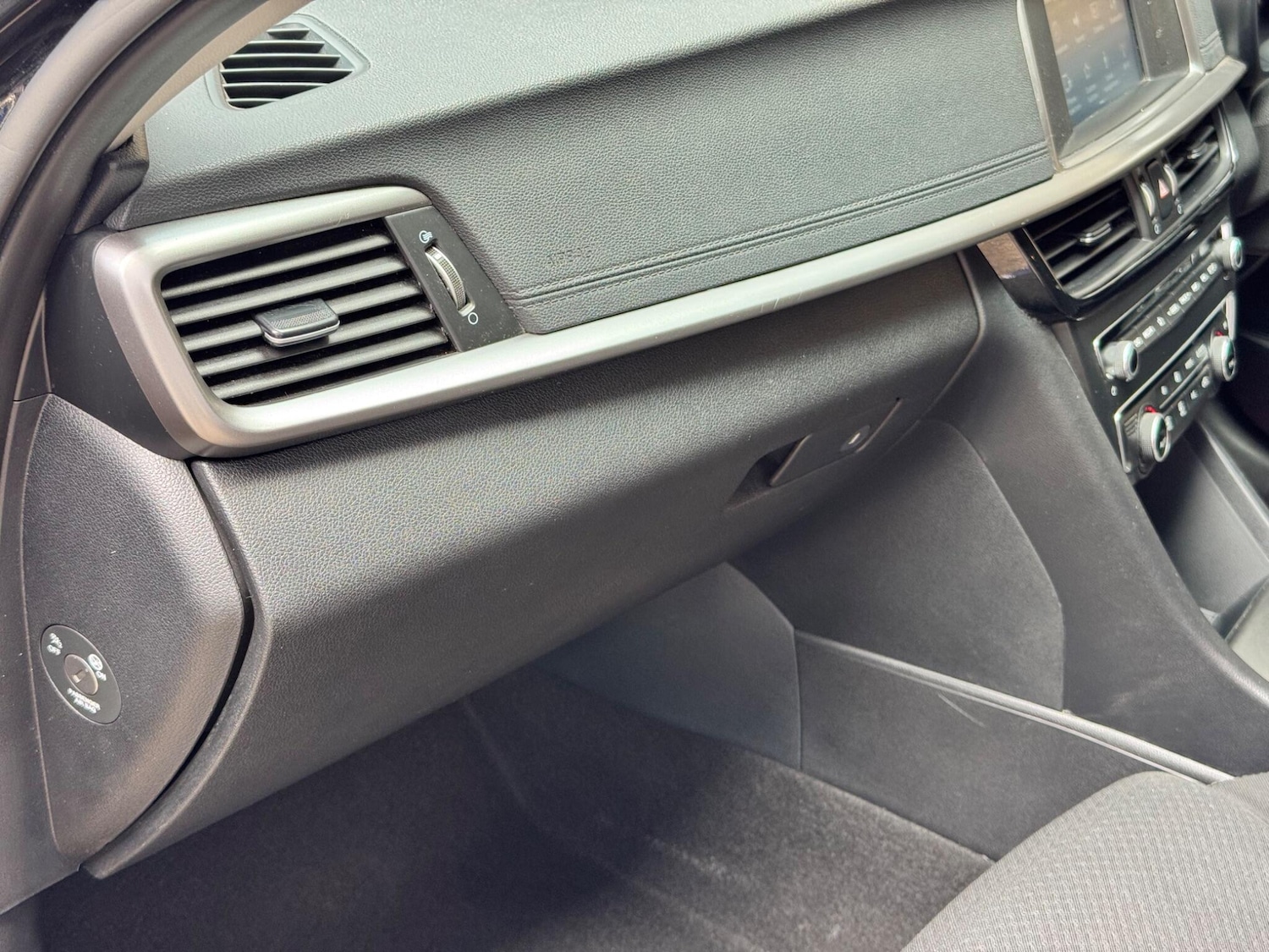 Used Kia Optima 2019 for sale - 76326102: Photo 45