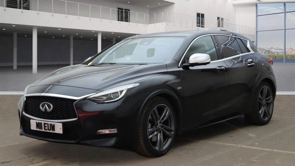 Used Infiniti Q30 2016 for sale - 77155674: Photo 2
