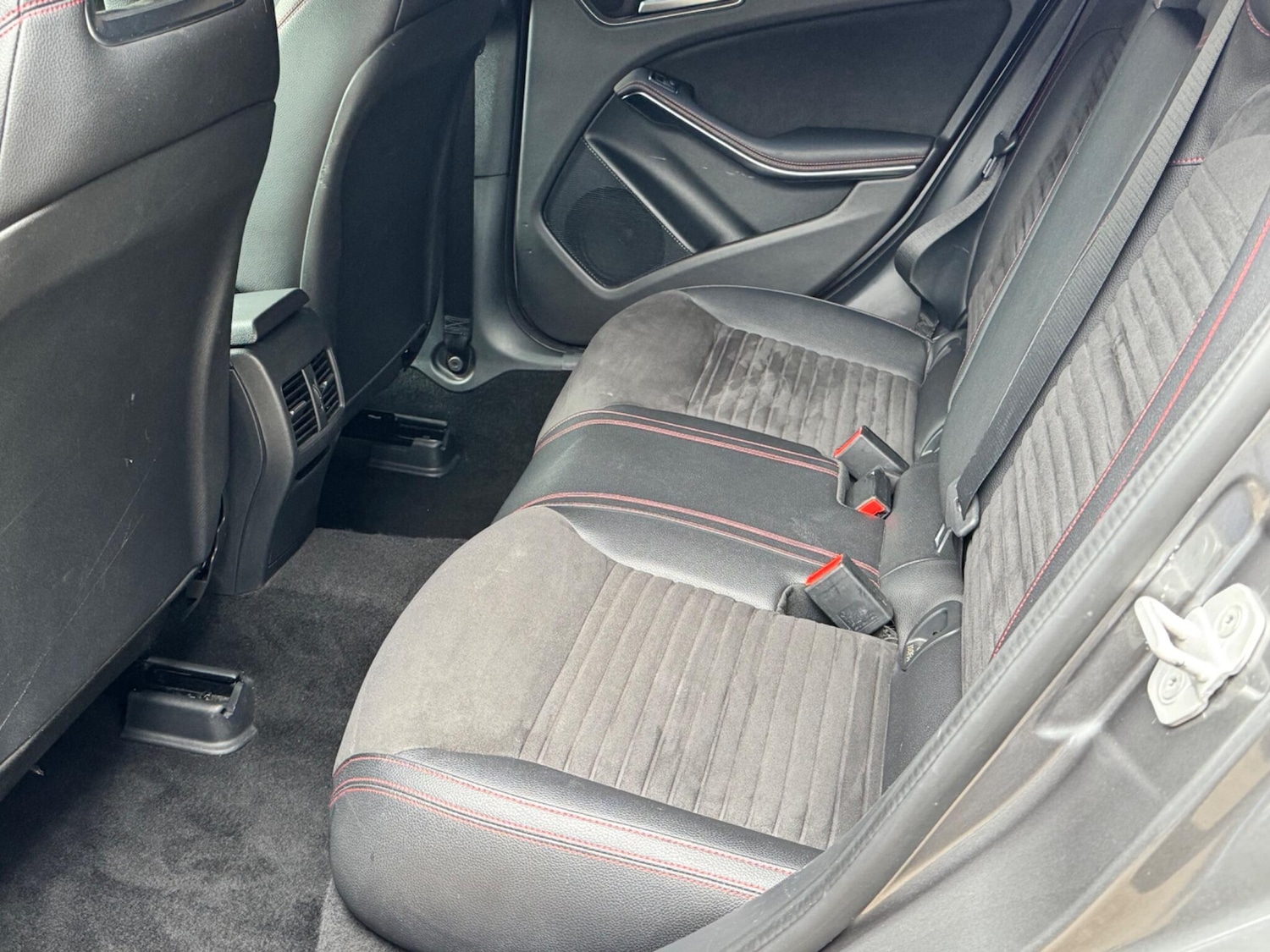 Used Mercedes-Benz A-Class 2017 for sale - 76326954: Photo 11