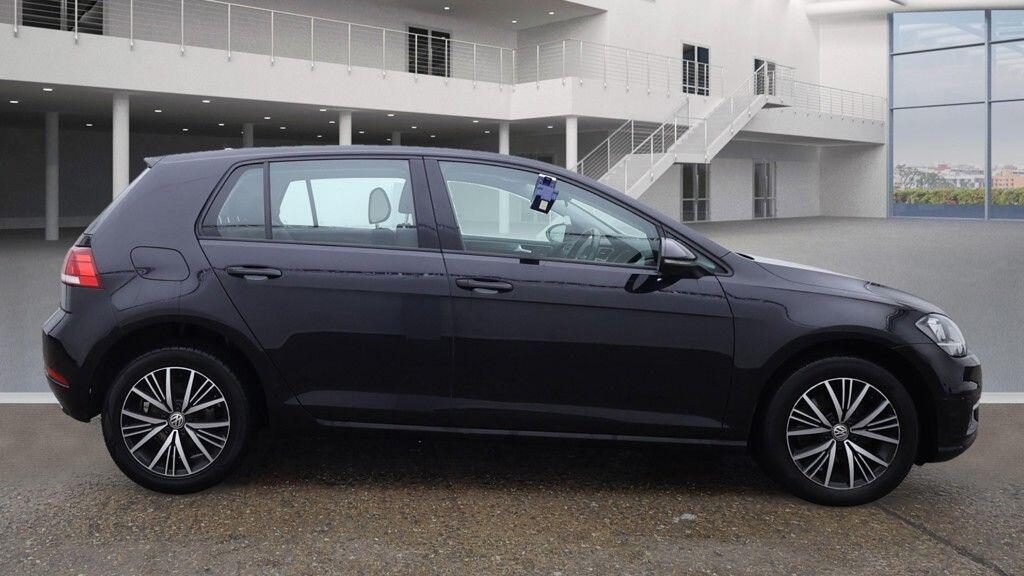 Used Volkswagen Golf 2018 for sale - 76440756: Photo 7