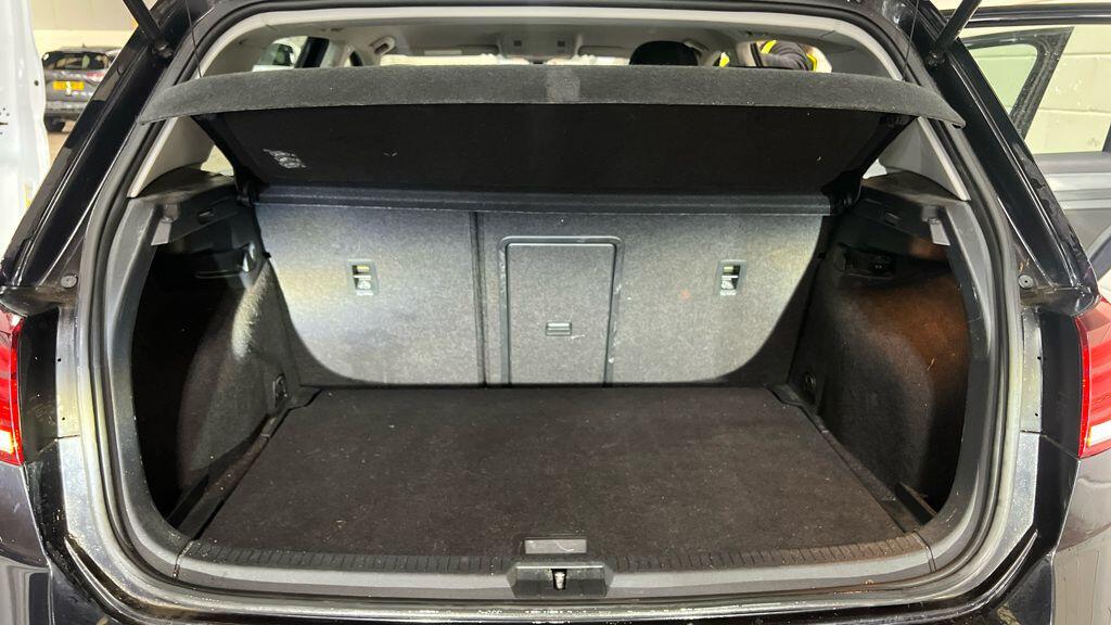 Used Volkswagen Golf 2018 for sale - 76440756: Photo 9