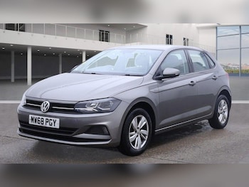Used Volkswagen Polo 2018 for sale - 76561149: Photo