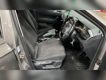 Used Volkswagen Polo 2018 for sale - 76561149: Photo