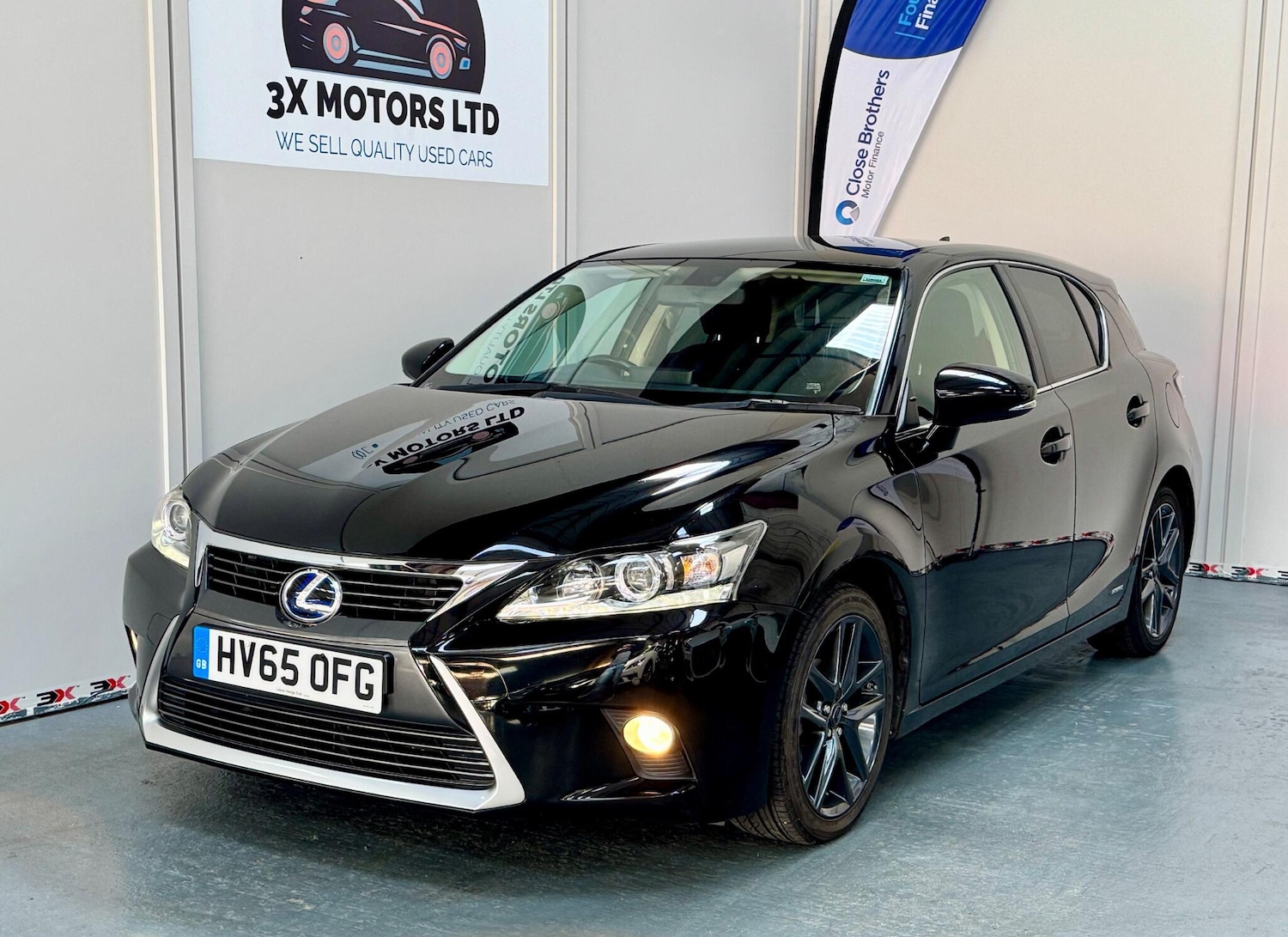 Used Lexus CT 2015 for sale - 76326787: Photo 1
