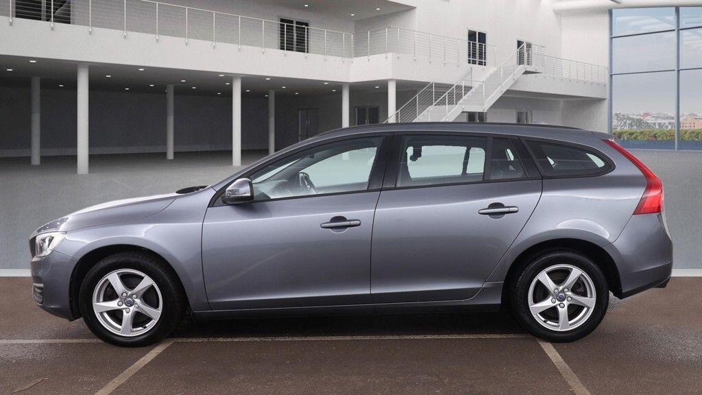 Used Volvo V60 2018 for sale - 77478672: Photo 10