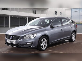 Used Volvo V60 2018 for sale - 77478672: Photo