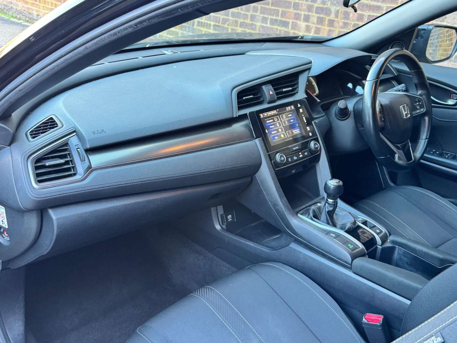 Used Honda Civic 2018 for sale - 76976461: Photo 21