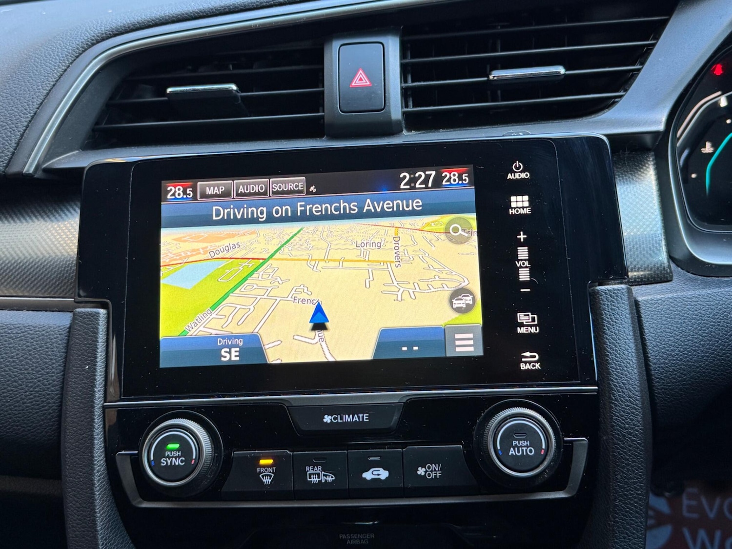 Used Honda Civic 2018 for sale - 76976461: Photo 27