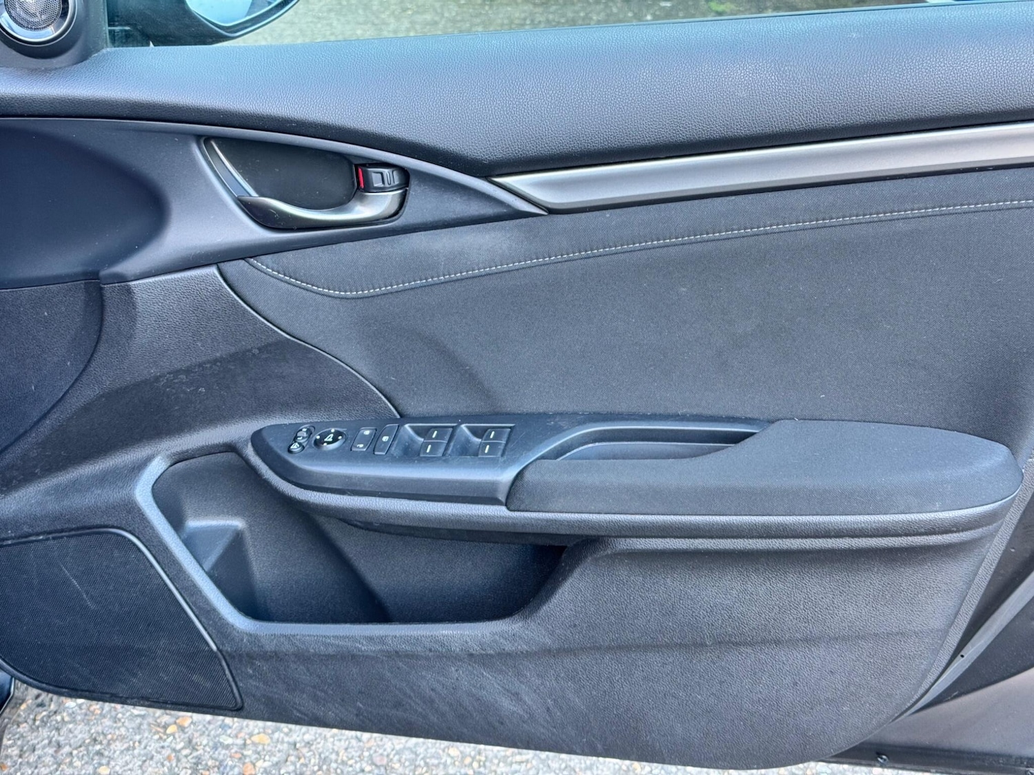 Used Honda Civic 2018 for sale - 76976461: Photo 33