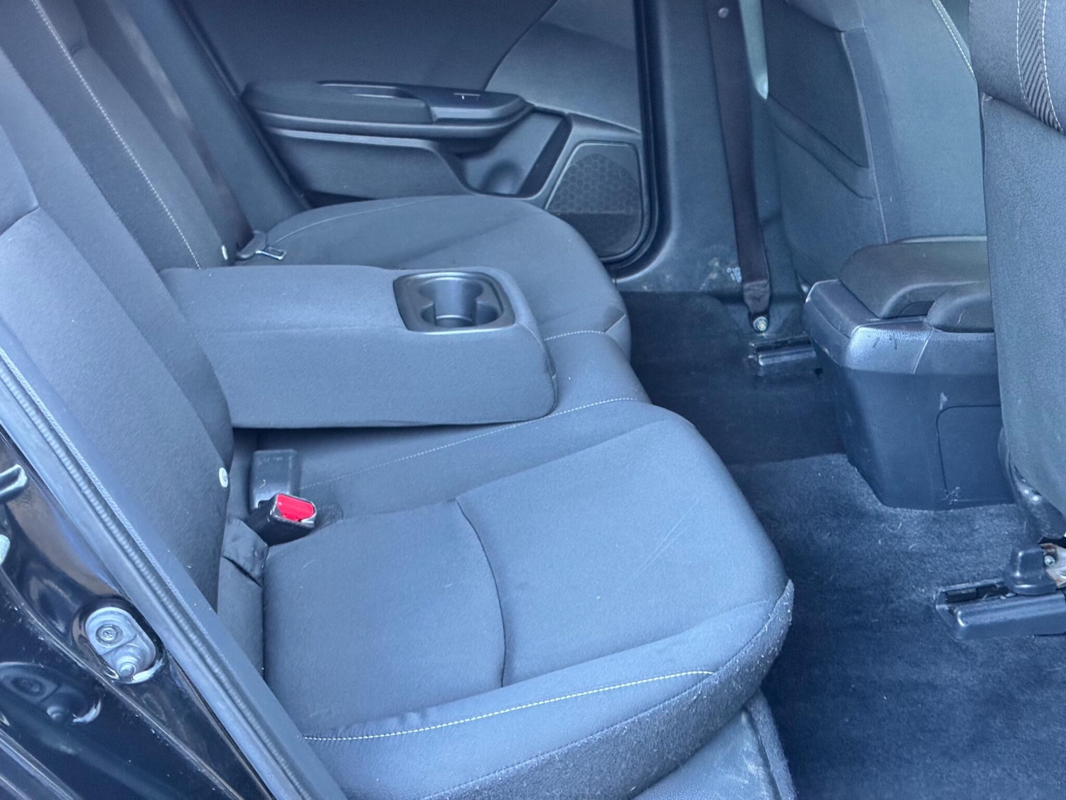 Used Honda Civic 2018 for sale - 76976461: Photo 8