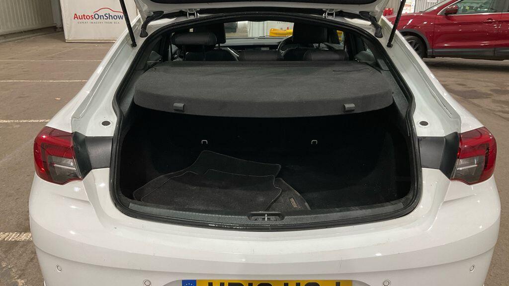 Used Vauxhall Insignia 2019 for sale - 76377208: Photo 9