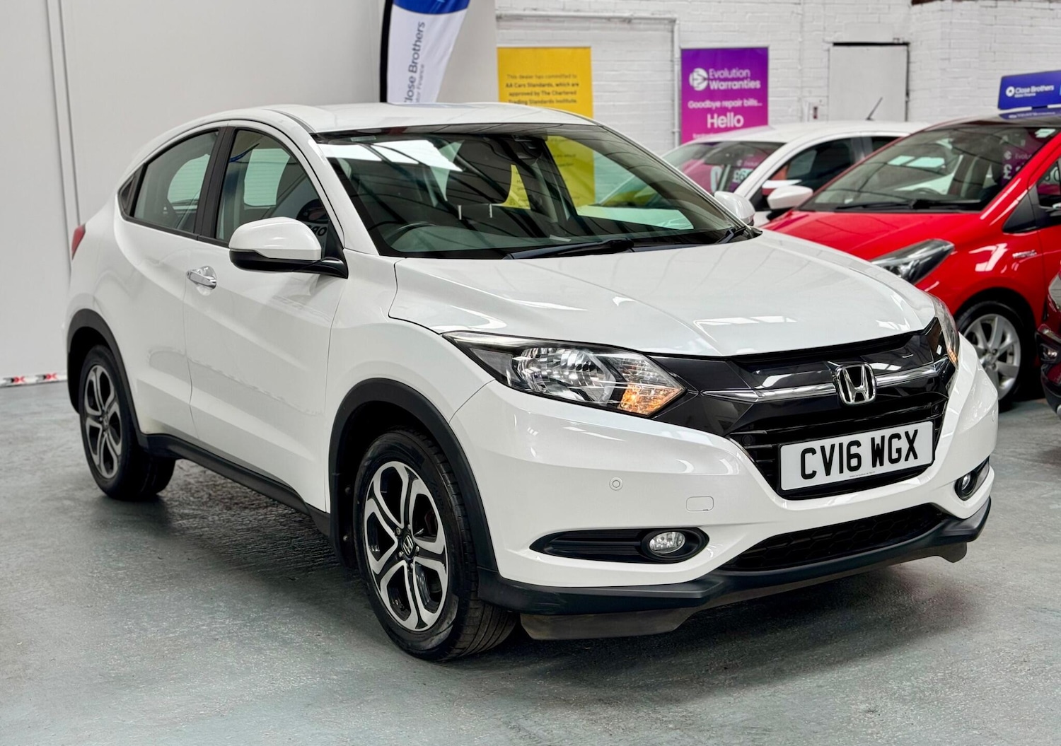 Used Honda HR-V 2016 for sale - 76326565: Photo 3