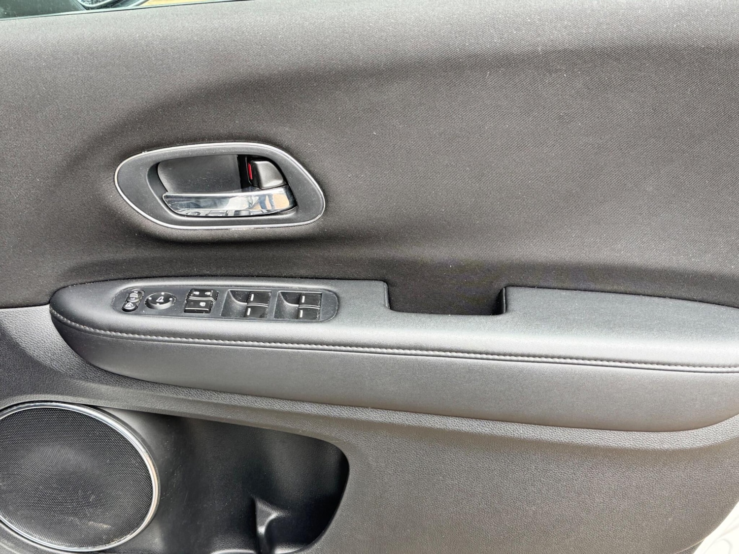 Used Honda HR-V 2016 for sale - 76326565: Photo 35