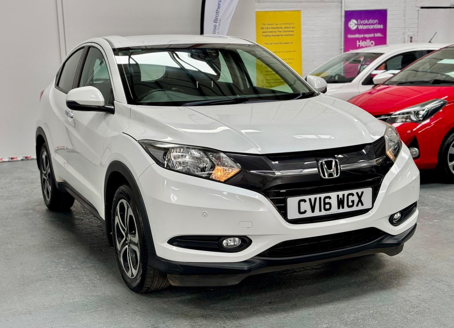 Used Honda HR-V 2016 for sale - 76326565: Photo 4