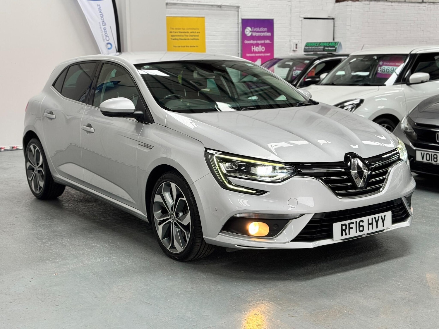 Used Renault Megane 2016 for sale - 76327252: Photo 3