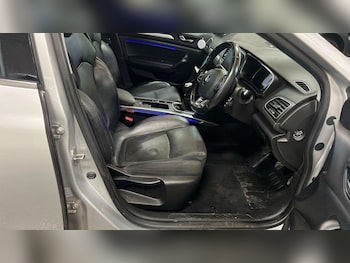 Used Renault Megane 2016 for sale - 76327252: Photo
