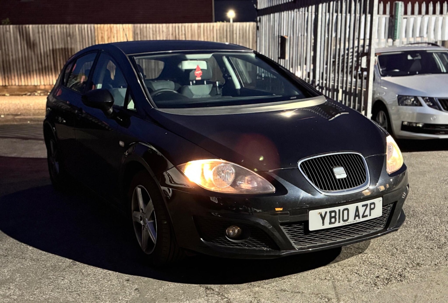 Used SEAT Leon 2010 for sale - 76408615: Photo 2