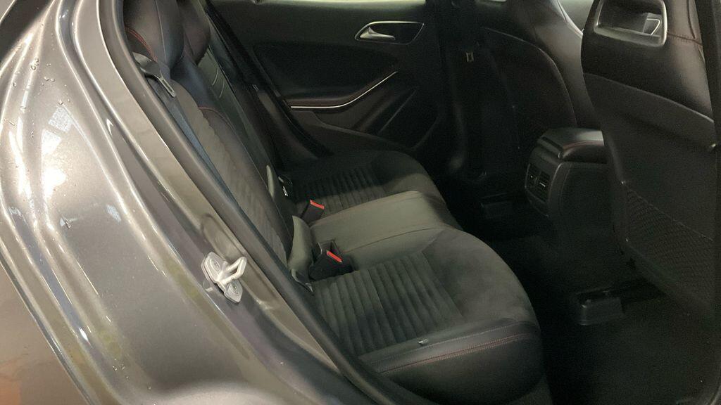 Used Mercedes-Benz GLA 2016 for sale - 76633460: Photo 9