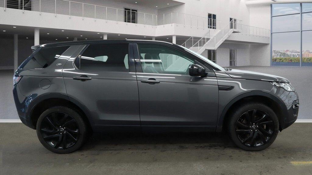 Used Land Rover Discovery Sport 2016 for sale - 76912717: Photo 6