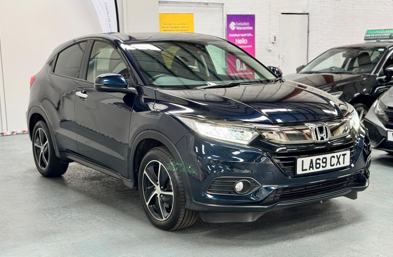 Used Honda HR-V 2019 for sale - 76326924: Photo 3