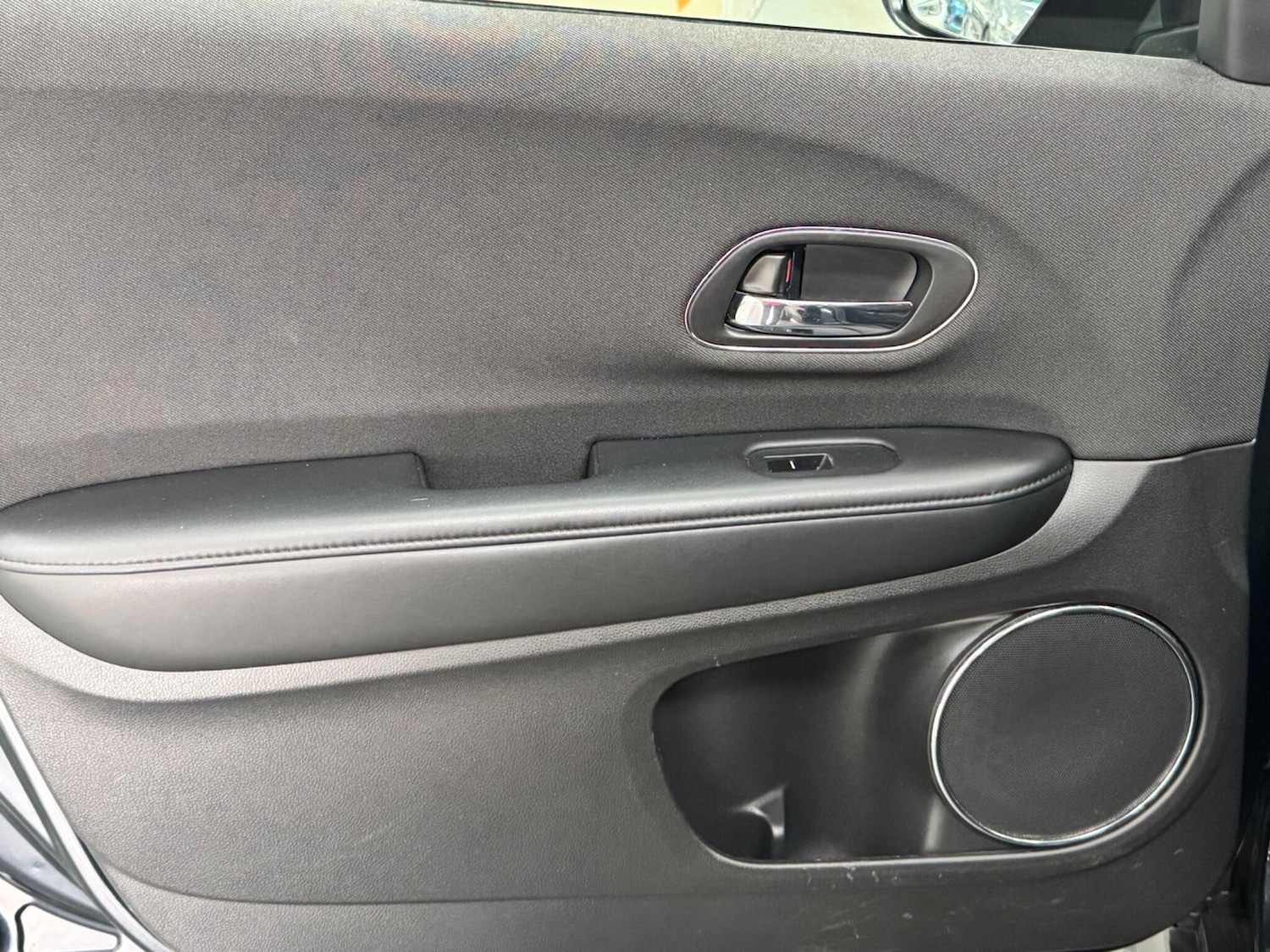Used Honda HR-V 2019 for sale - 76326924: Photo 44