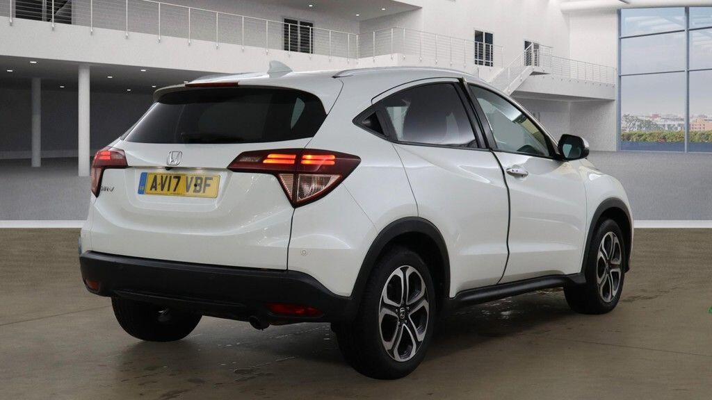 Used Honda HR-V 2017 for sale - 76327014: Photo 6
