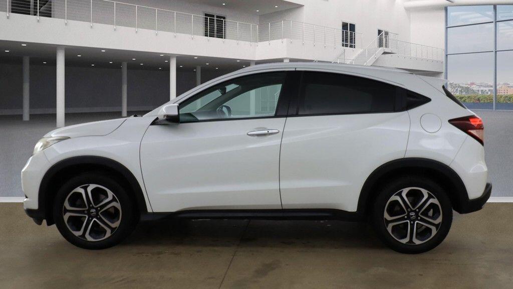 Used Honda HR-V 2017 for sale - 76327014: Photo 8