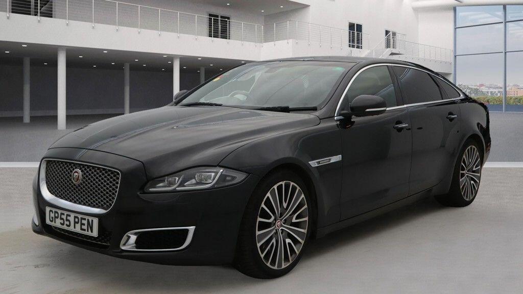 Used Jaguar XJ 2016 for sale - 76666604: Photo 2