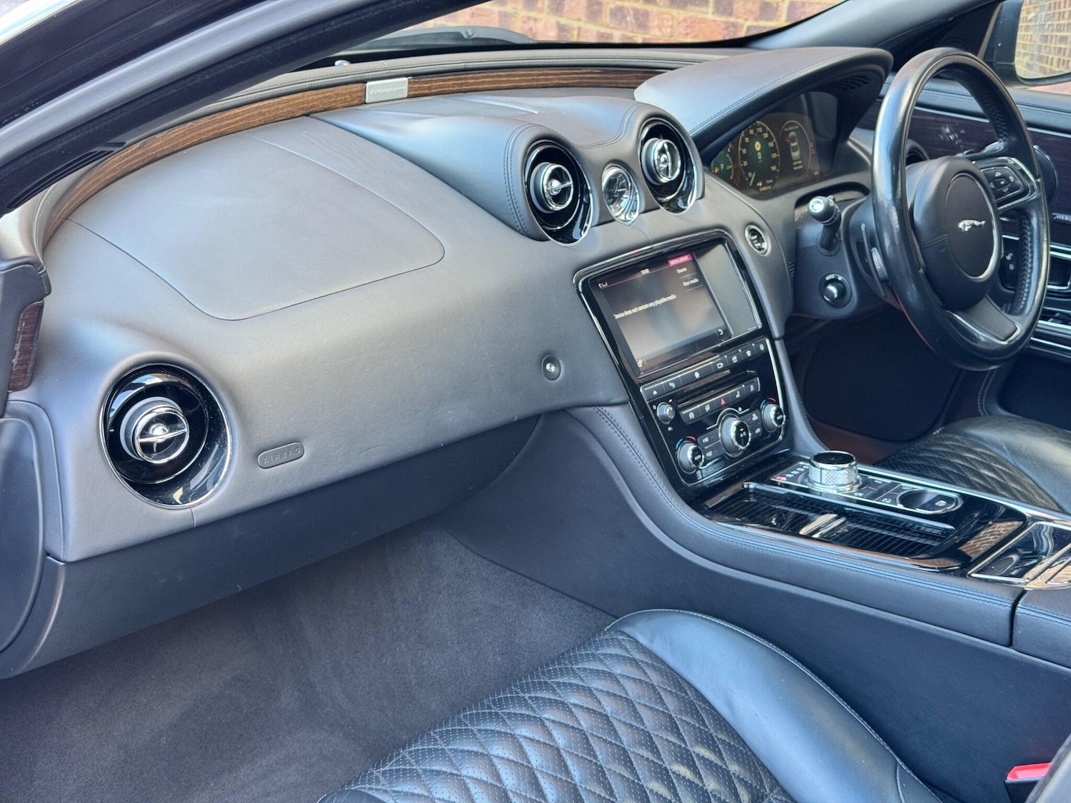 Used Jaguar XJ 2016 for sale - 76666604: Photo 25