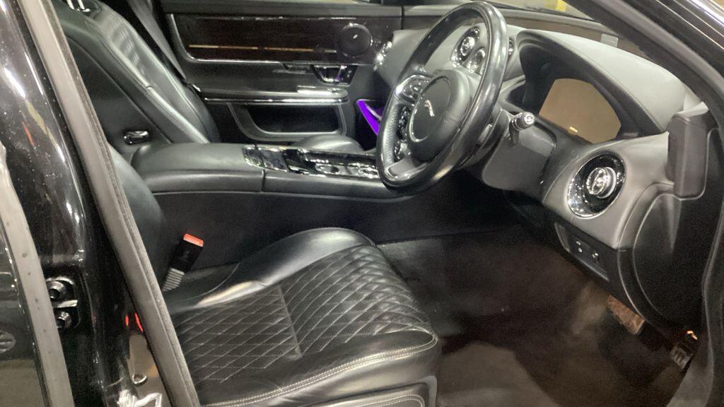 Used Jaguar XJ 2016 for sale - 76666604: Photo 4