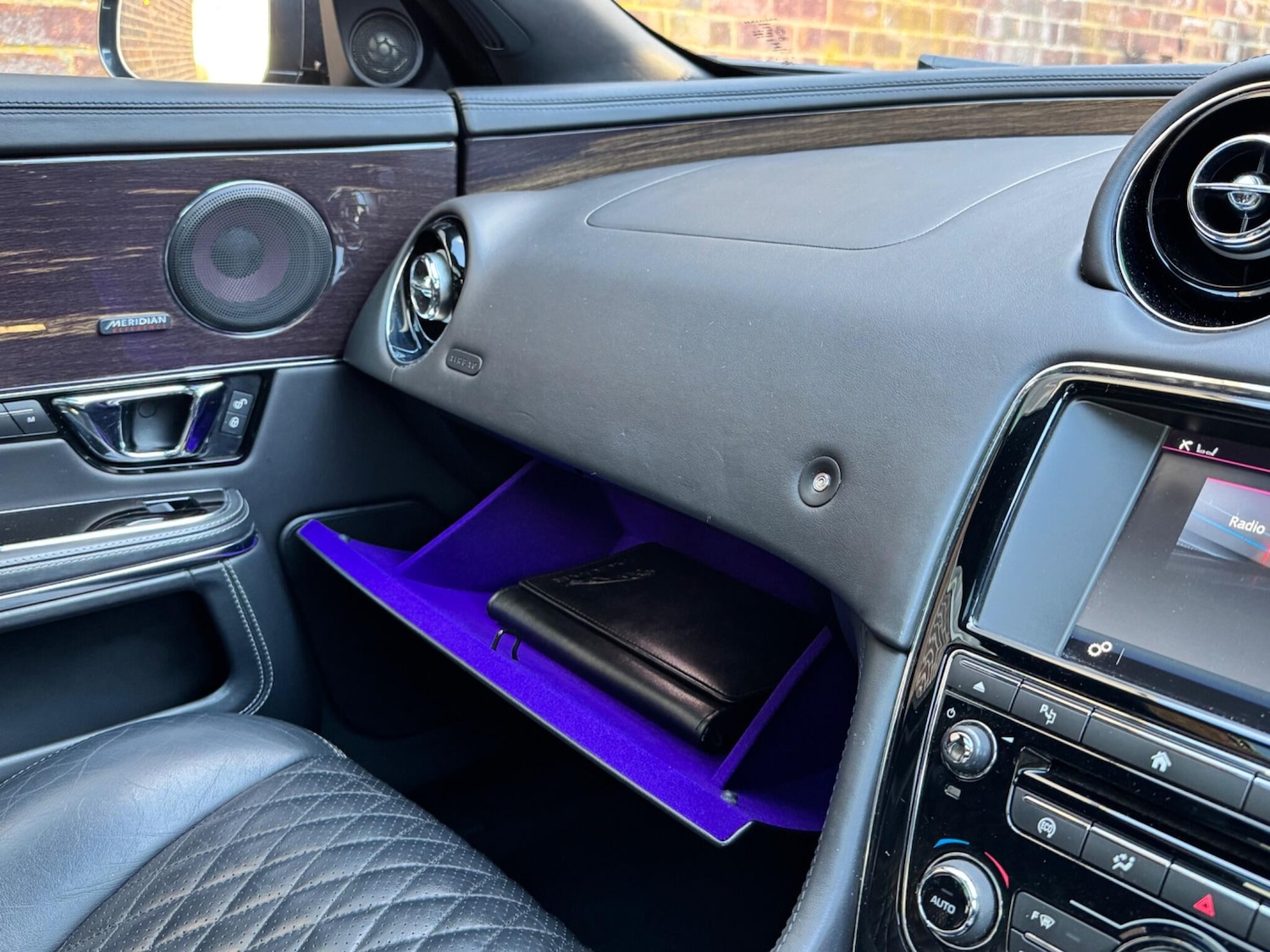 Used Jaguar XJ 2016 for sale - 76666604: Photo 46