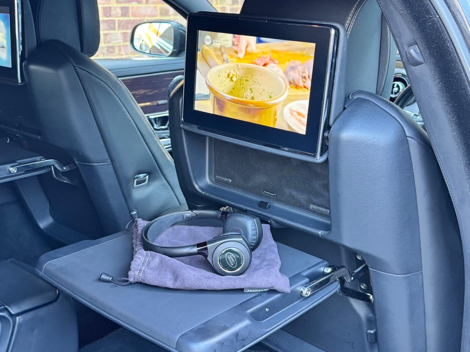 Used Jaguar XJ 2016 for sale - 76666604: Photo 61