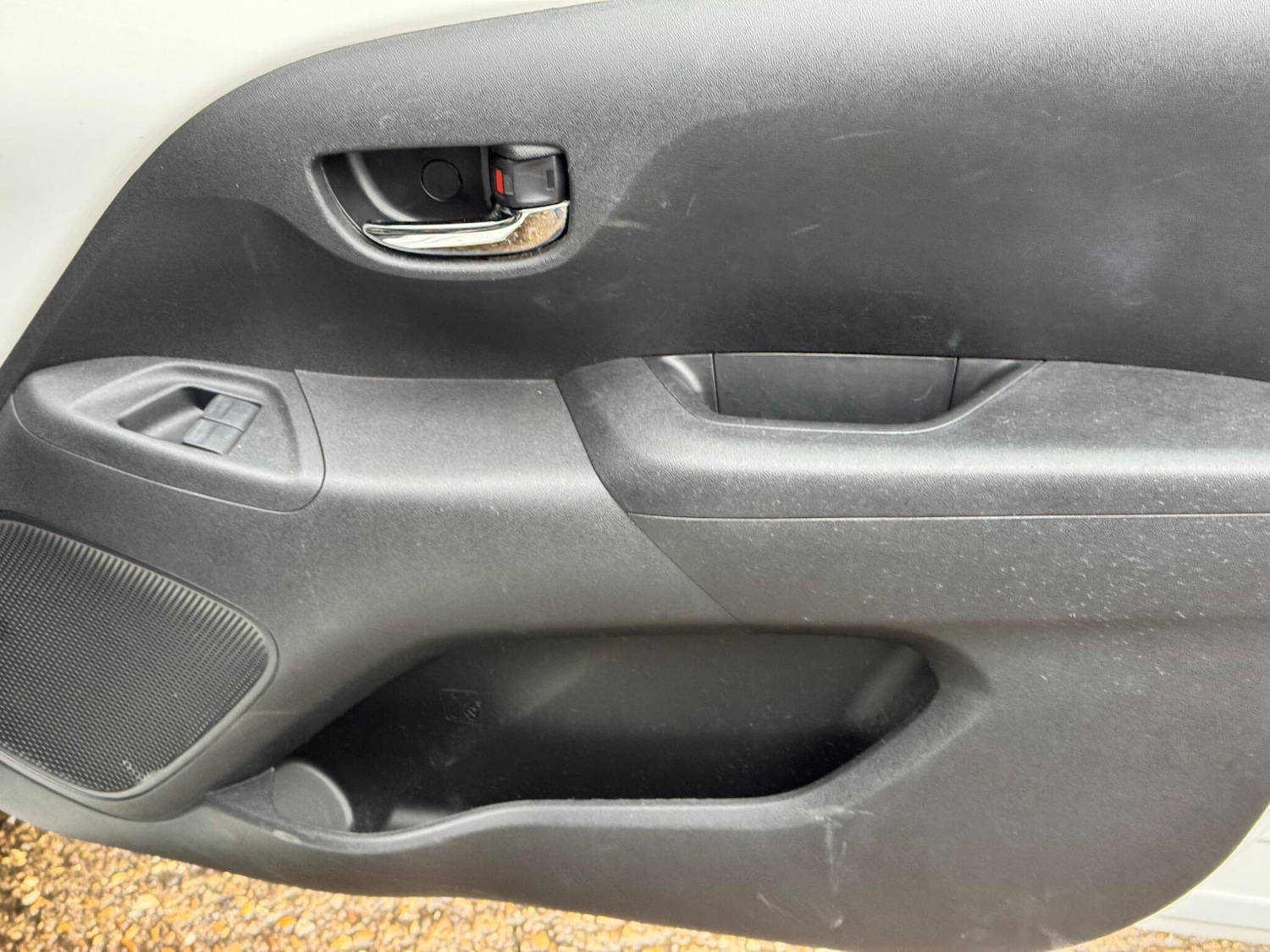 Used Toyota AYGO 2017 for sale - 76424911: Photo 27