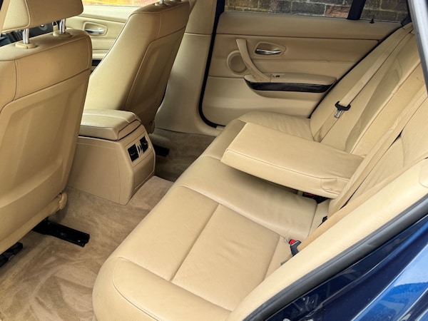 Used BMW 3 Series 2011 for sale - 76326053: Photo 11