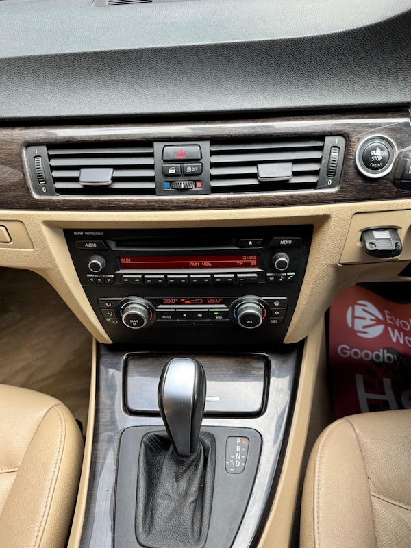 Used BMW 3 Series 2011 for sale - 76326053: Photo 27