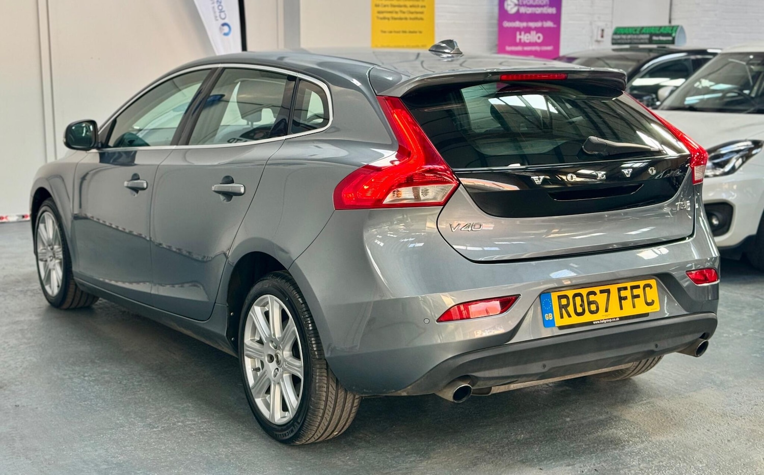 Used Volvo V40 2017 for sale - 76327305: Photo 15